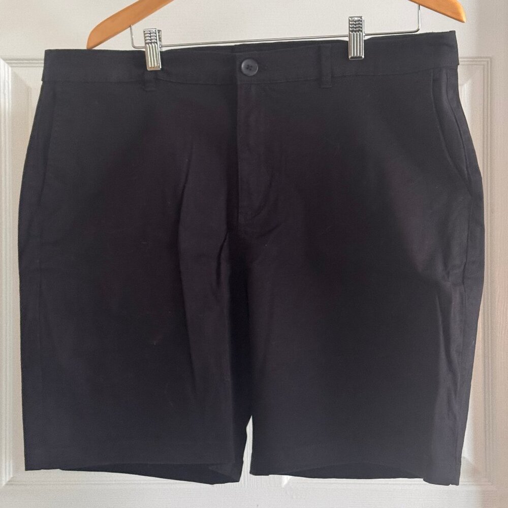 Saks Fifth Avenue Men's Black Cotton Flat-front Shorts w/ a 7" Inseam